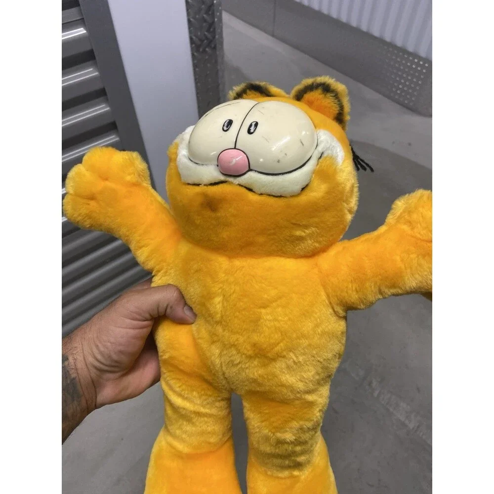 1981 Garfield Plush Cat by Dakin United Feature Syndicate 12